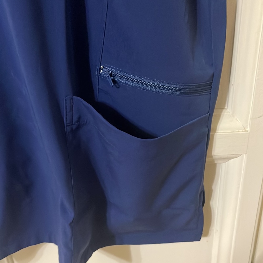 Navy Scrub top - Picture 3 of 4